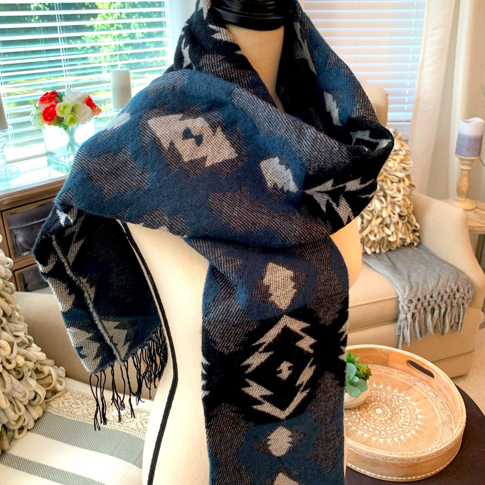 Scarf with Fringes